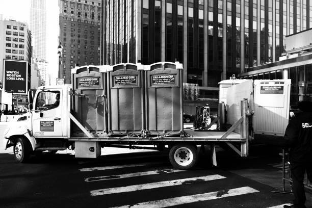 Best Porta potty delivery and setup  in Onsted, MI
